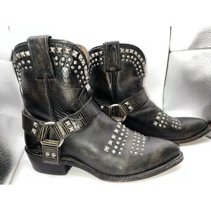 FRYE BILLY SHORT STUDDED HARNESS WOMEN'S 7.5 B BLACK LEATHER MOTO BIKER BOOTS